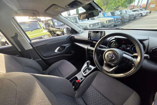 2023 Toyota Yaris Cross MXPB10R GX SUV Image 14