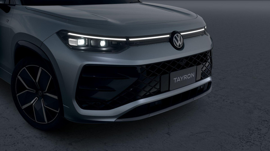 2026 Volkswagen Tayron R4 200TSI eHybrid R-Line SUV Image 4