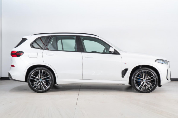 2026 BMW X5 G05 LCI xDrive40i M Sport SUV image 6