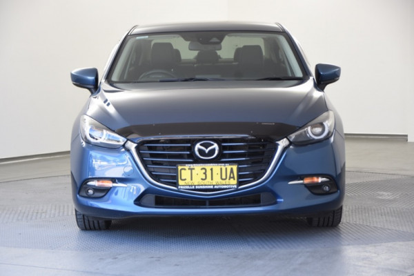 2017 Mazda 3 BN5238 SP25 Sedan Image 2