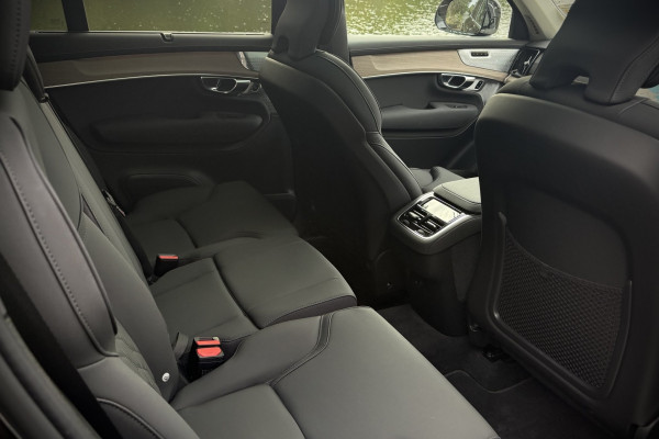 2026 Volvo XC90 L Series Ultra B5 Bright SUV Image 11