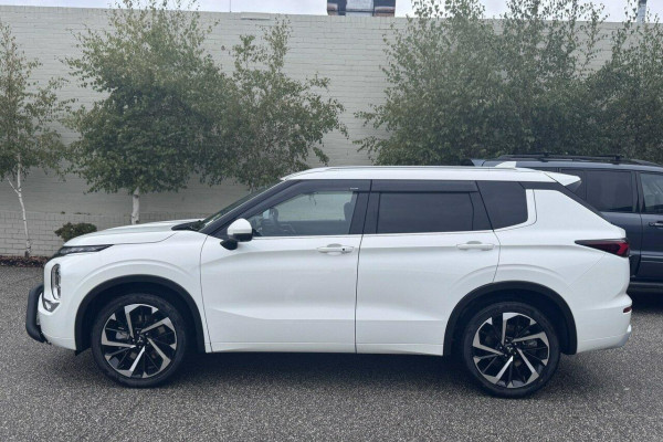 2024 Mitsubishi Outlander ZM Exceed SUV