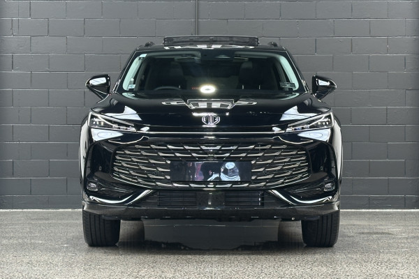 2026 MY25 MG HS AS33 Essence SUV Image 3