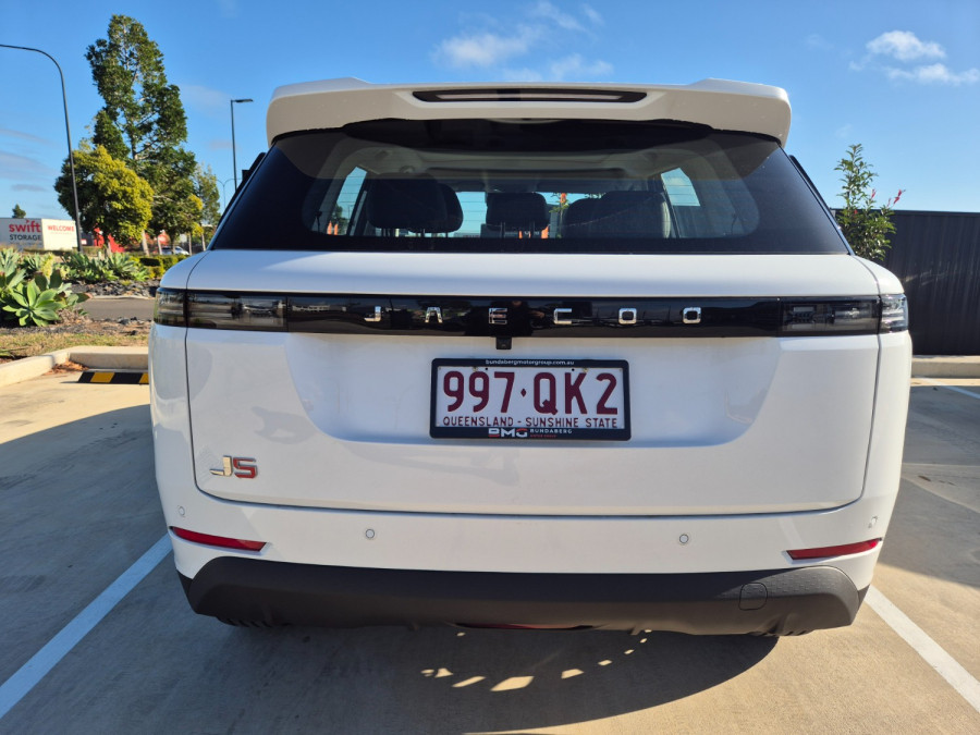 2026 Jaecoo J5  Summit SUV Image 5