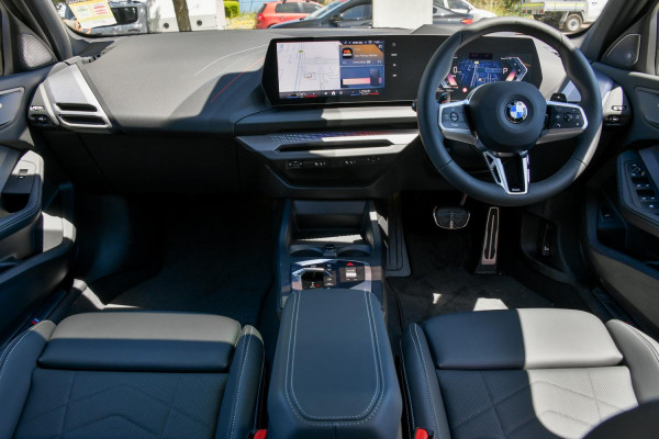 2025 BMW 1 Series F70 118 M Sport Hatch image 4