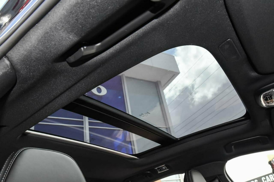 2019 MY20 Volvo S60 Z Series T5 R-Design Sedan Image 13