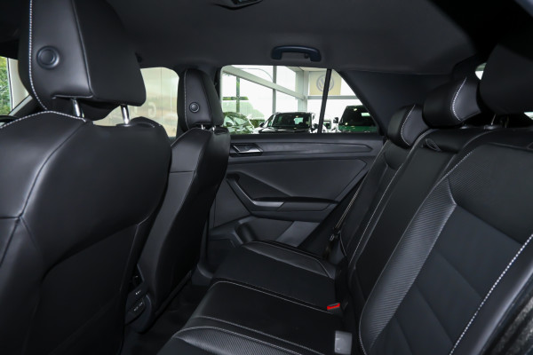 2025 Volkswagen T-Roc 140TSI R-Line SUV image 9