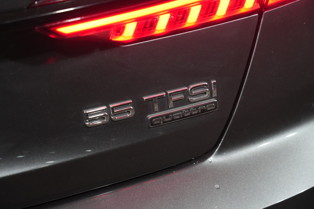 2021 Audi A6 55 TFSI S line Sedan