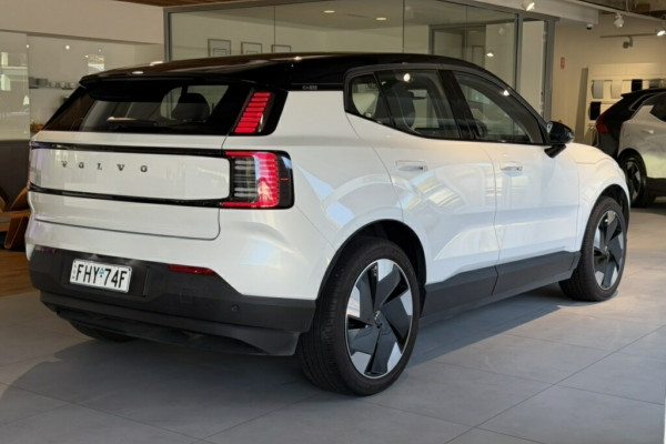 2024 Volvo EX30  Single Motor Extended Range Plus SUV Image 6