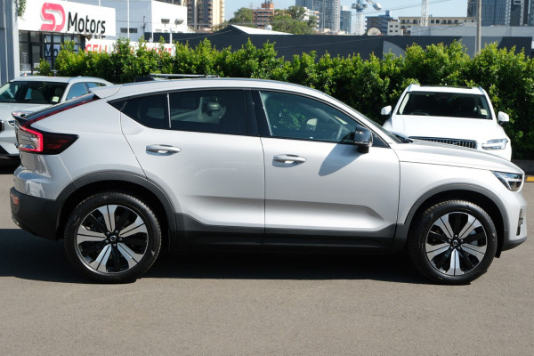 2023 Volvo C40 XK Recharge Pure Electric SUV Image 3