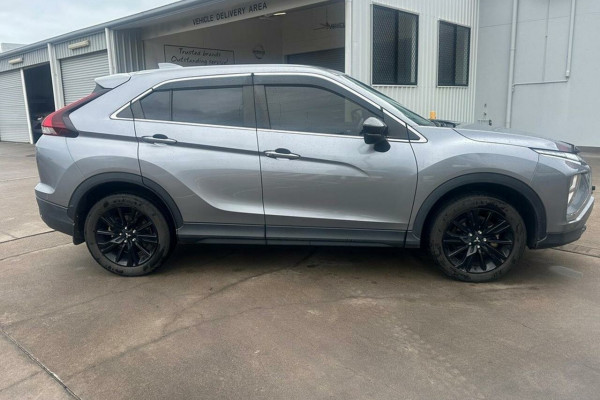 2023 Mitsubishi Eclipse Cross YB Black Edition SUV Image 2