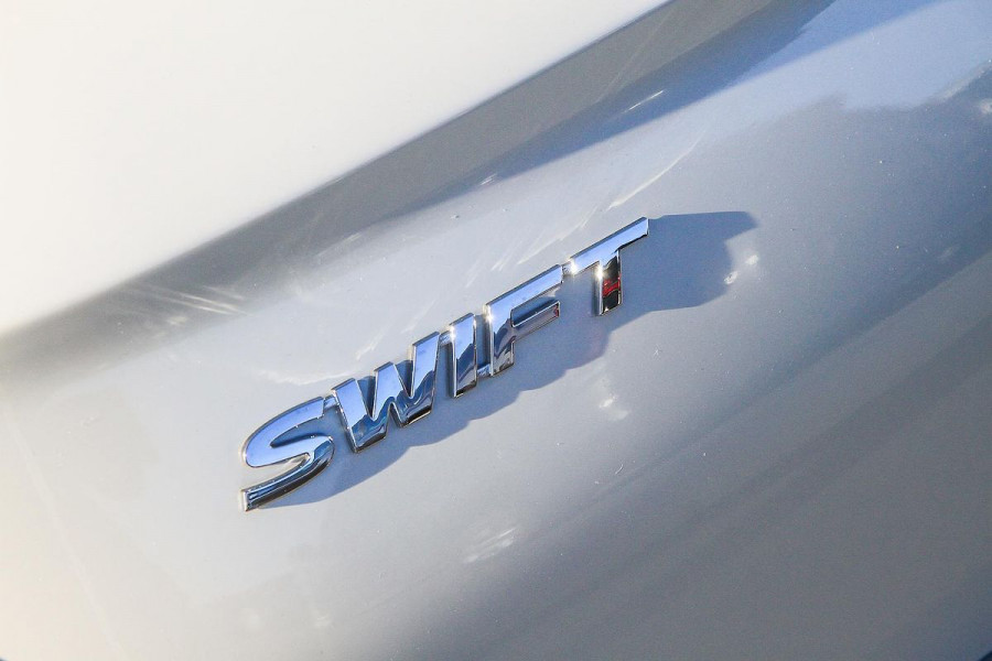 2025 Suzuki Swift UZ Hybrid Hatch Image 8