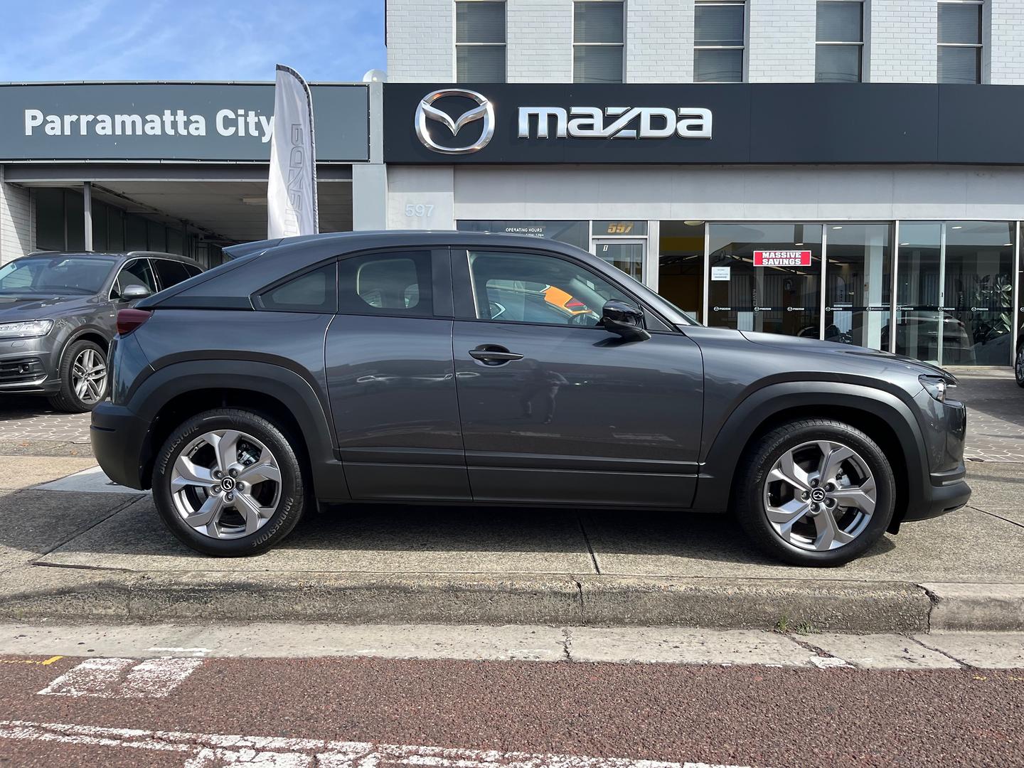 2023 Mazda MX-30 DR Series G20e Evolve SUV Image 8