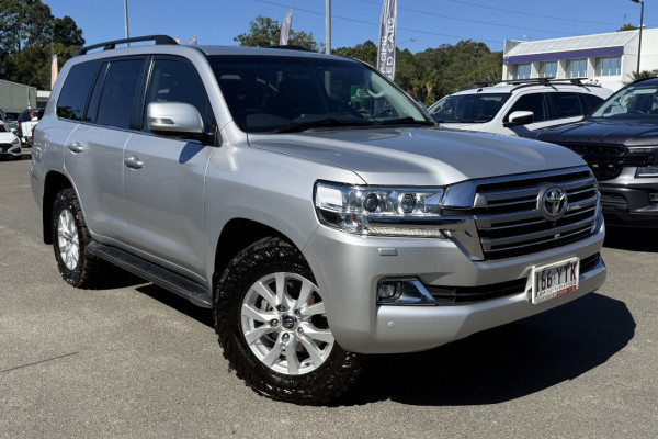 2019 Toyota LandCruiser VDJ200R VX SUV Image 1