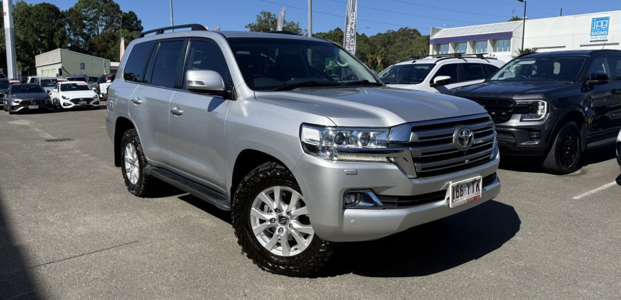 2019 Toyota LandCruiser VDJ200R VX SUV Image 1