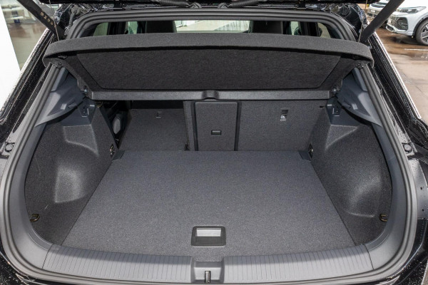2025 Volkswagen T-Roc D11 140TSI R-Line SUV Image 14