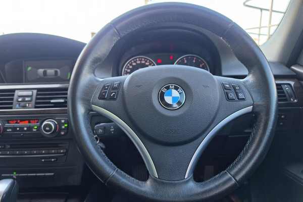 2011 BMW 3 Series E90 320i M Sport Sedan Image 20
