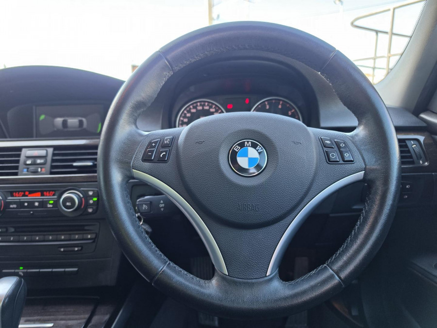 2011 BMW 3 Series E90 320i M Sport Sedan Image 20