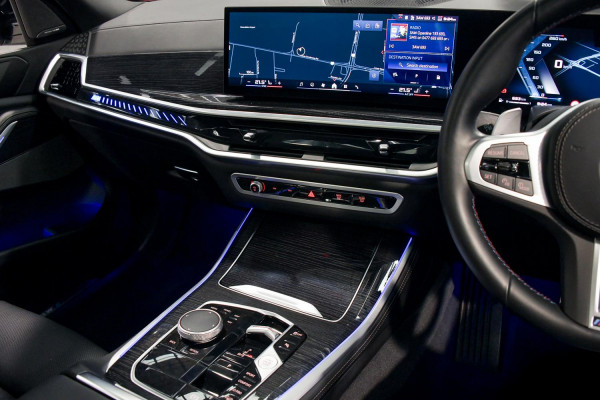 2024 BMW X5 G05 LCI M60i SUV image 7