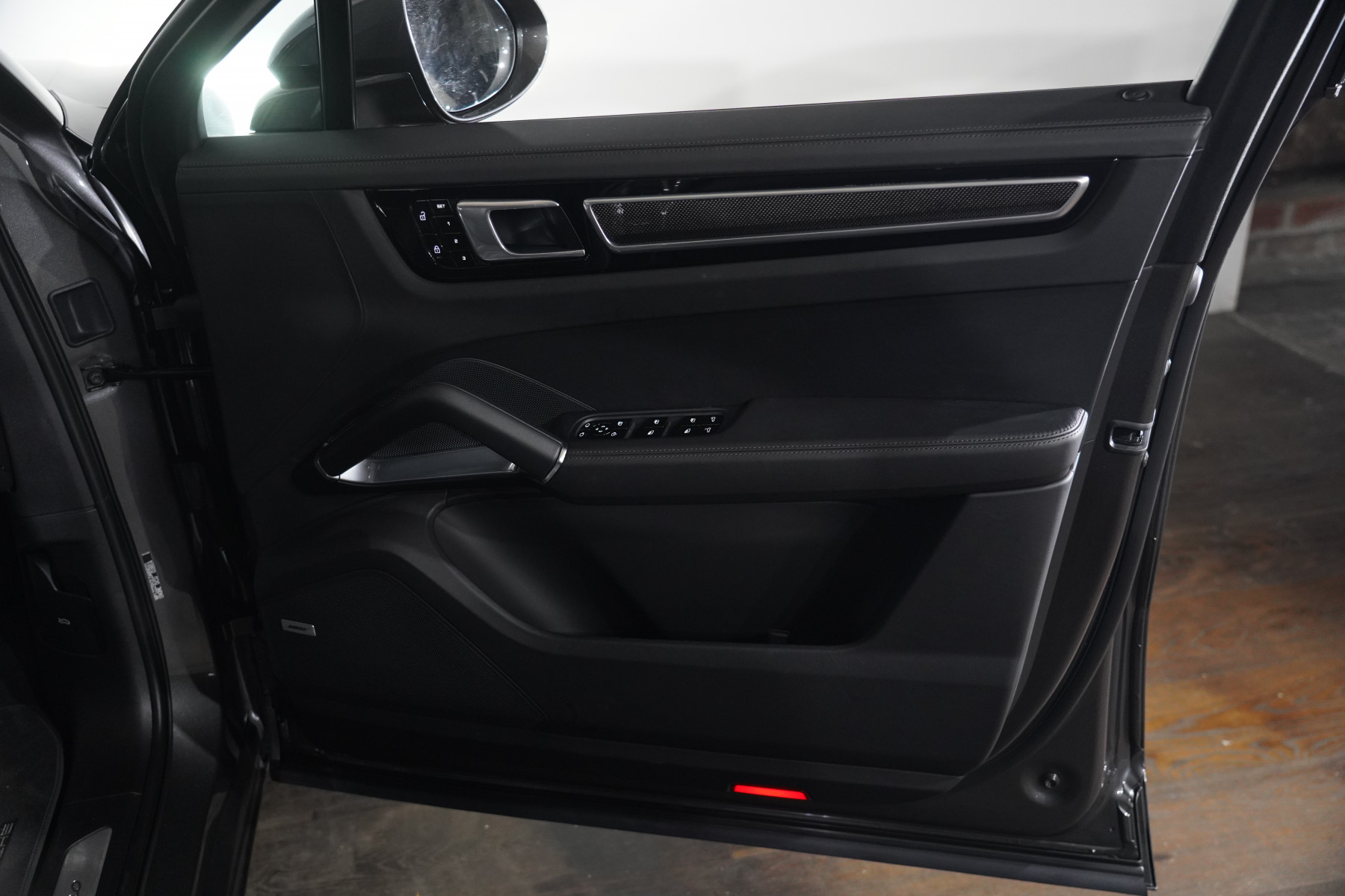 2019 Porsche Cayenne Turbo Coupe Image 33