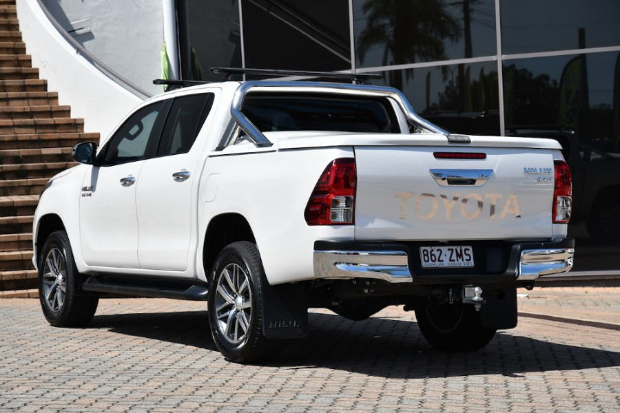 2017 Toyota HiLux GUN126R SR5 Dual cab