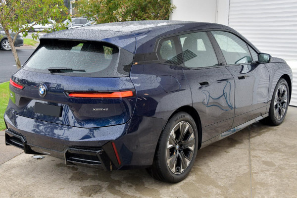 2026 BMW iX I20 xDrive45 M Sport SUV image 27