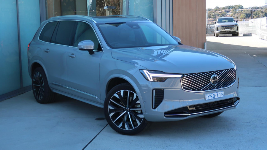 2025 Volvo XC90 L Series Ultra B5 Bright SUV Image 1
