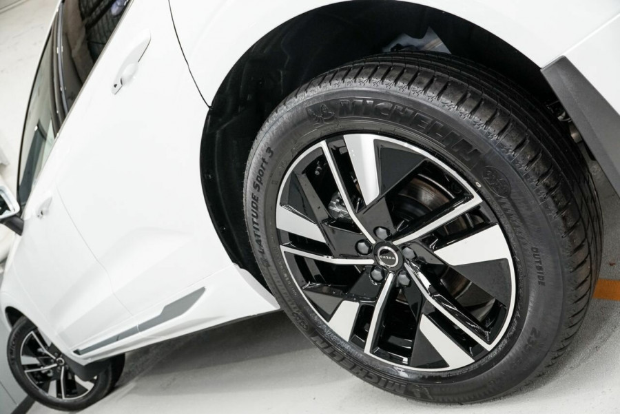 2026 Volvo XC60 UZ Plus B5 Bright SUV Image 4
