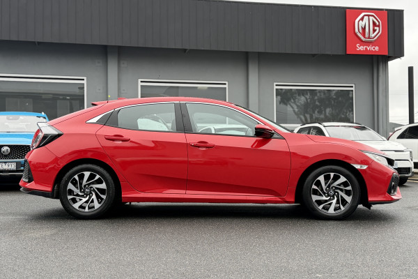 2017 Honda Civic 10th Gen VTi-S Hatch Image 4