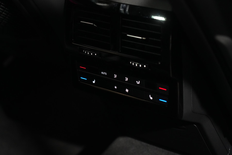 2024 Volkswagen Touareg 210TDI R-Line SUV Image 29