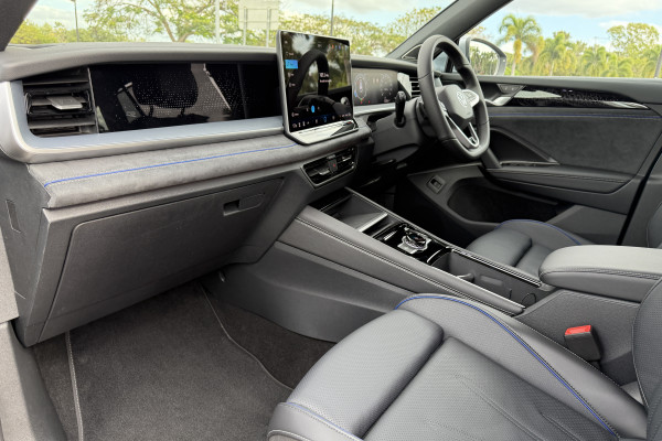 2026 Volkswagen Tayron R4 195TSI R-Line SUV Image 19