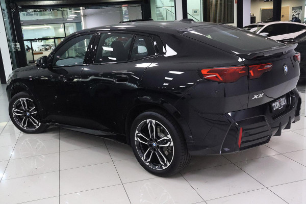 2025 BMW X2 U10 xDrive20i M Sport SUV image 3