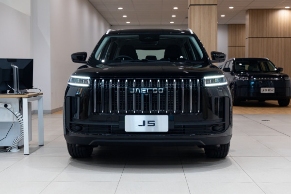 2026 Jaecoo J5  EV Summit SUV