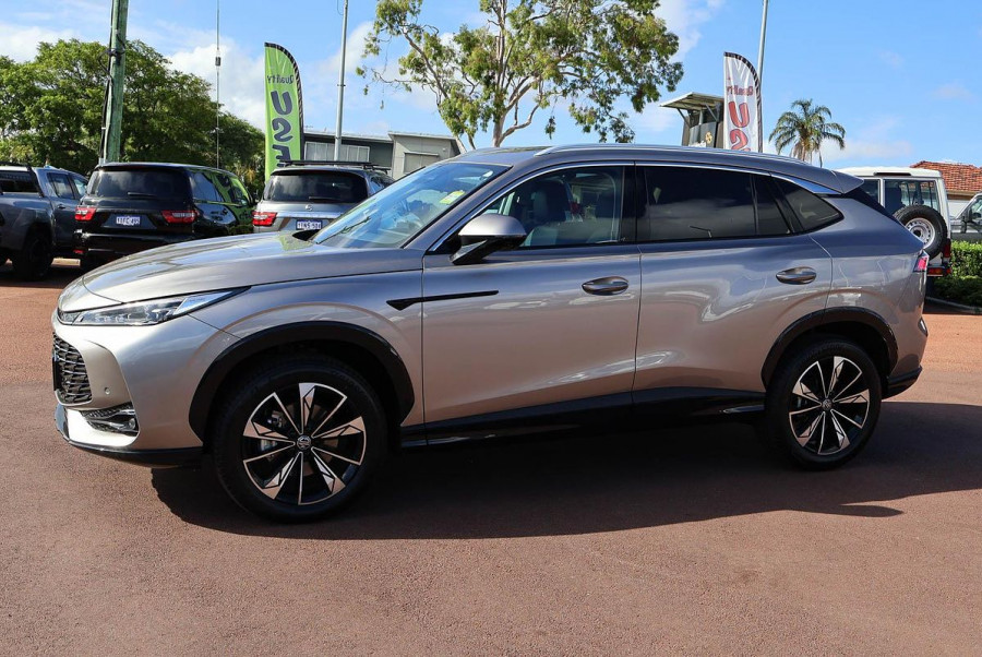 2024 MG HS AS33 Essence SUV Image 6