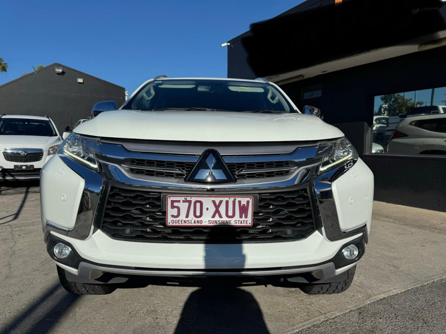 2017 Mitsubishi Pajero Sport QE Exceed SUV Image 3