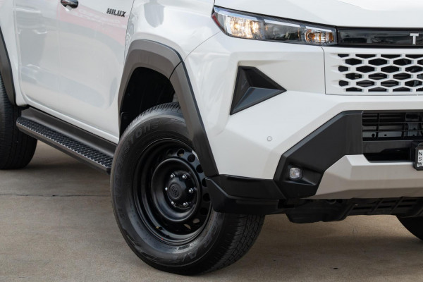 2025 Toyota HiLux GUN126R SR 48V Ute Image 6
