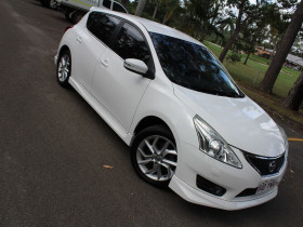 Nissan Pulsar Hatchback C1