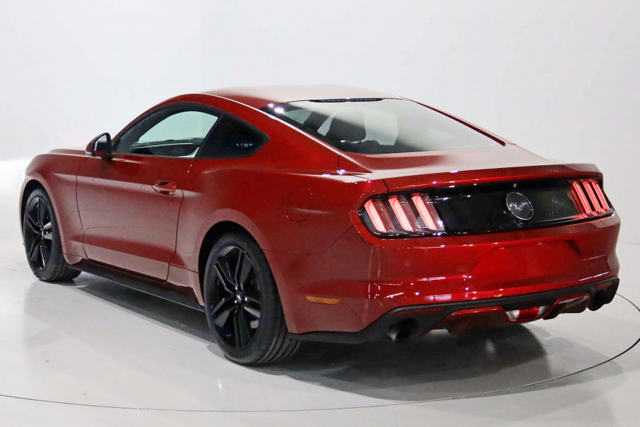 2016 Ford Mustang FM Fastback Coupe Image 2