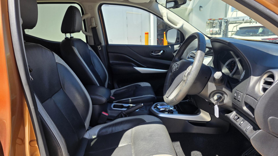 2017 Nissan Navara D23 ST Dual Cab Pickup Image 10