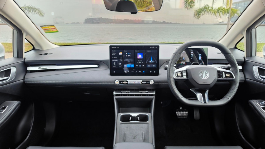 2026 MG MG4 EV Urban AH4E Essence 43 Hatch Image 4