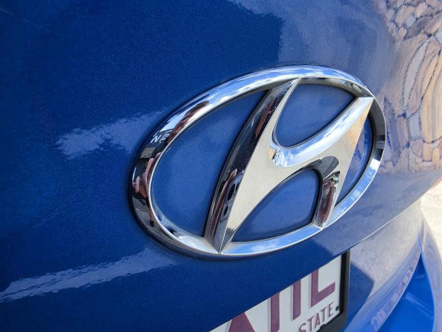 2017 MY18 Hyundai Elantra AD Elite Sedan Image 15