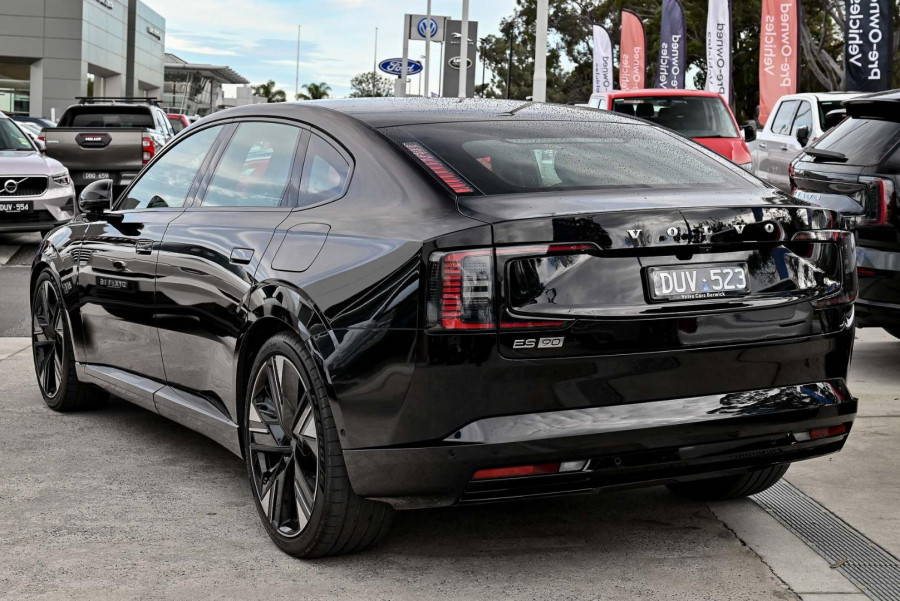 2026 Volvo ES90  Ultra Single Motor Sedan Image 5