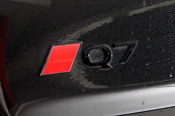 2026 MY25 Audi Q7 4M TFSI 250kW S line SUV