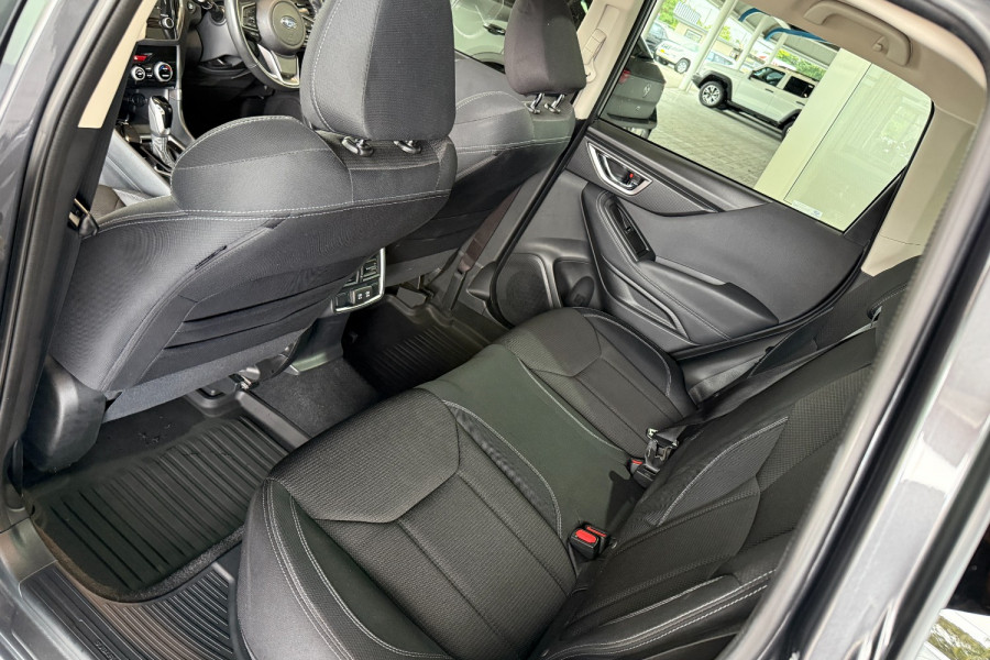 2022 Subaru Forester S5 2.5i-L SUV Image 12