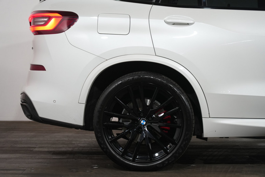 2022 BMW X5 xDrive30d SUV Image 6