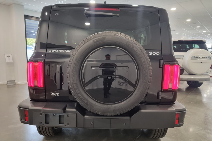 2024 MY25 GWM Tank 300 P01 Ultra SUV Image 15