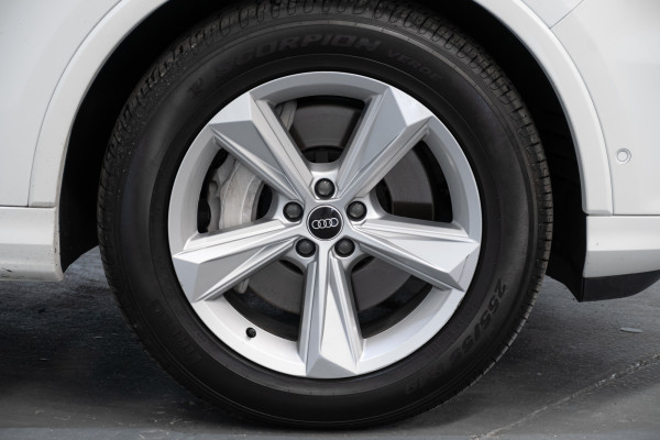 2021 Audi Q7 4M 45 TDI SUV Image 5