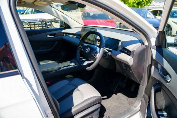 2025 MG MGS5 EV ZS3EM Essence 62 SUV Image 17