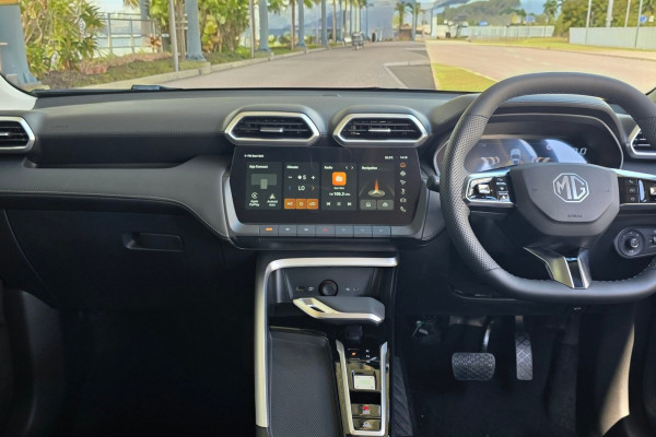 2026 MG ZS Essence Hybrid+ SUV Image 2