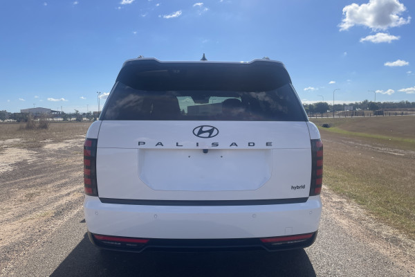 2027 Hyundai Palisade Calligraphy Black Ink SUV Image 6